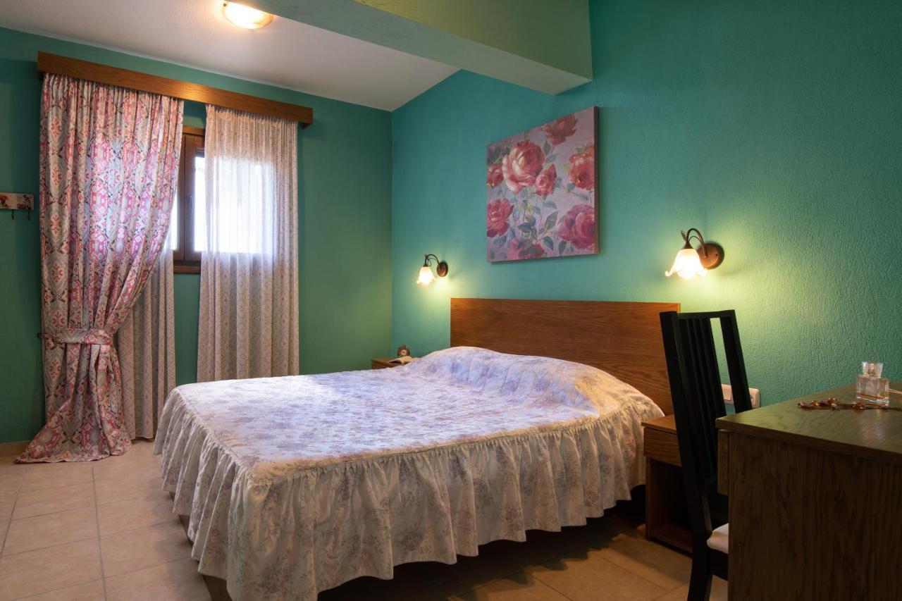 Vetrinos Apartments Agios Nikolaos  Buitenkant foto