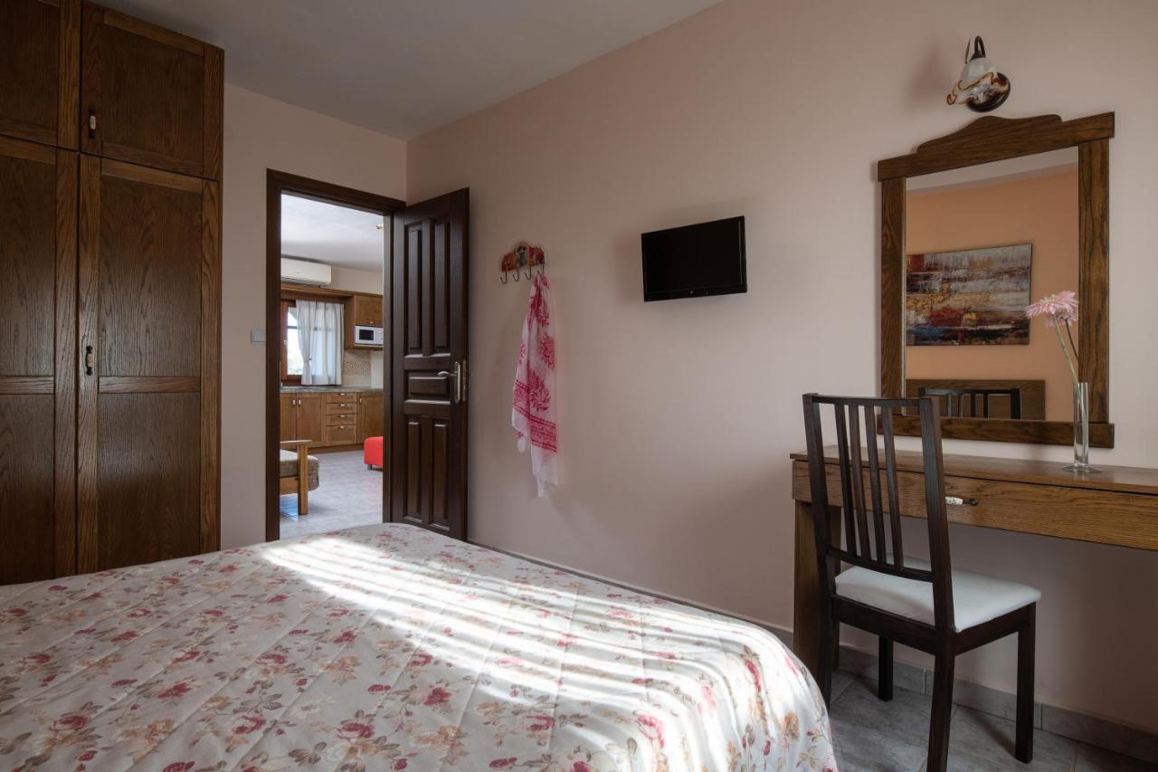 Vetrinos Apartments Agios Nikolaos  Buitenkant foto